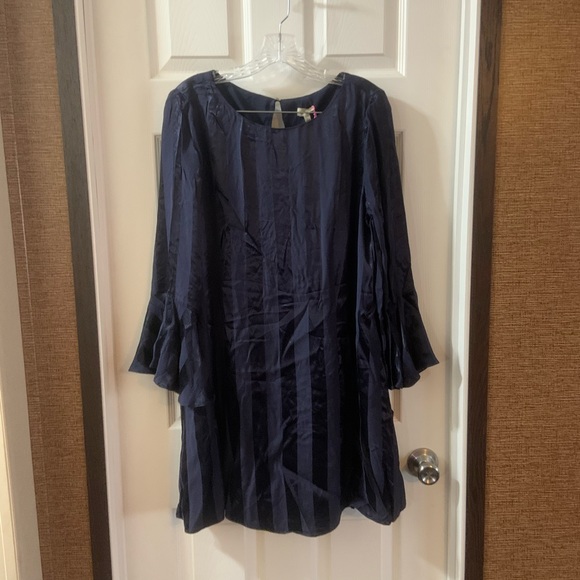 Cremieux Navy Selina Striped Tulip Sleeve Satin Dress size Large - Picture 1 of 11
